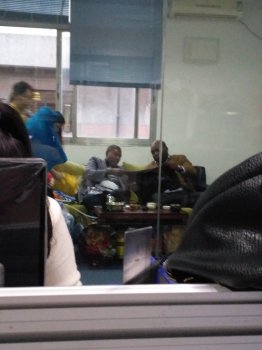 成功与美国宾客签订t恤衫polo衫定制合同